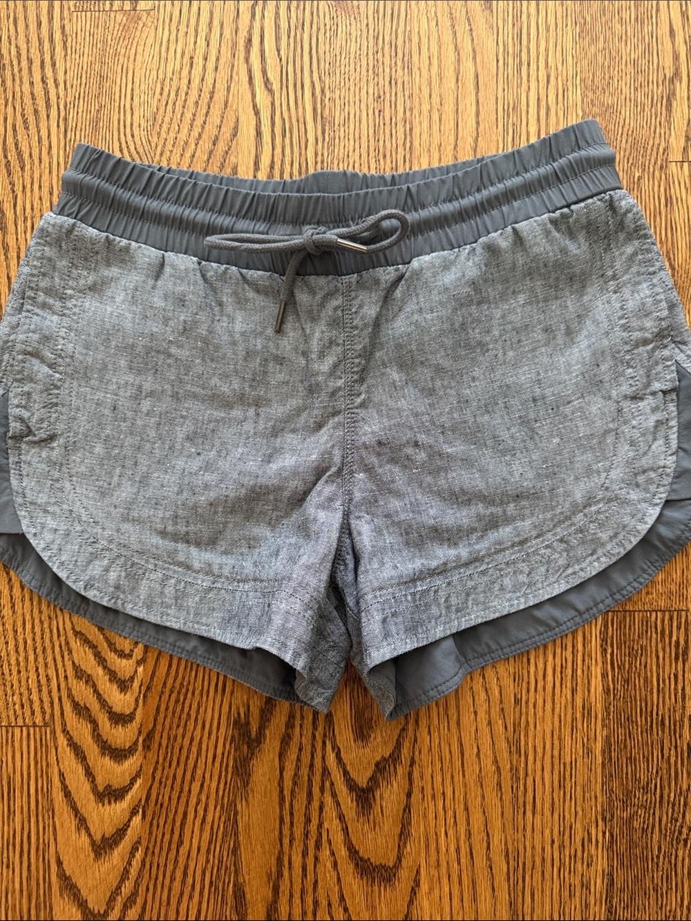 Athleta Women's Gray Elastic-Waist Linen Shorts